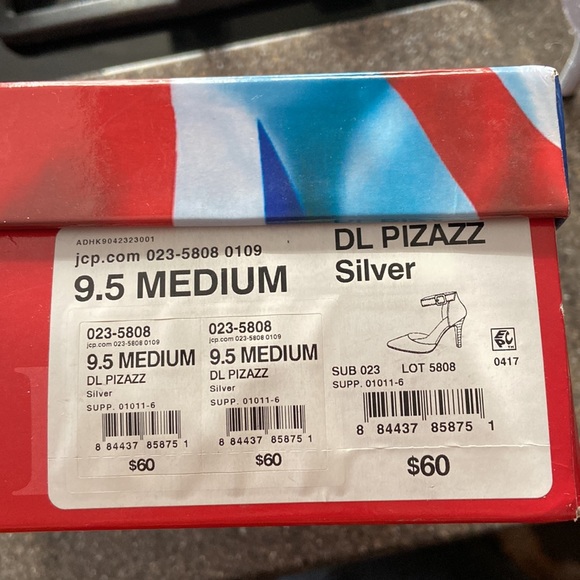 NEW silver pointed toe heels with ankle strap - Picture 5 of 6